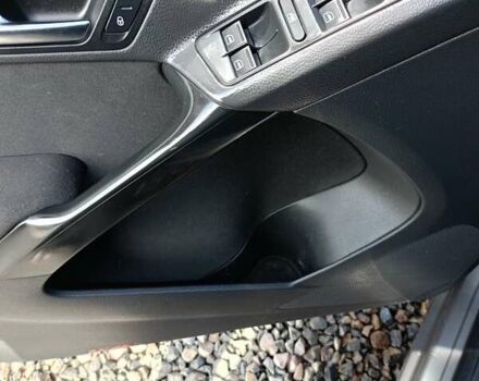 Сірий Фольксваген Тігуан, об'ємом двигуна 2 л та пробігом 345 тис. км за 10800 $, фото 9 на Automoto.ua