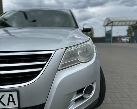 Серый Фольксваген Тигуан, объемом двигателя 1.98 л и пробегом 251 тыс. км за 9200 $, фото 5 на Automoto.ua