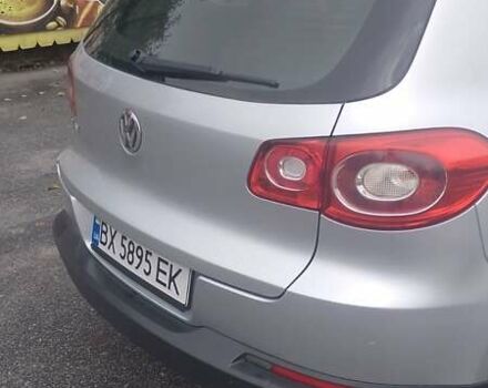 Сірий Фольксваген Тігуан, об'ємом двигуна 2 л та пробігом 250 тис. км за 10800 $, фото 16 на Automoto.ua