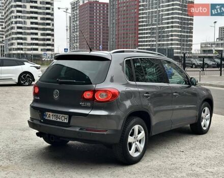 Серый Фольксваген Тигуан, объемом двигателя 2 л и пробегом 285 тыс. км за 10450 $, фото 9 на Automoto.ua