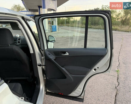 Серый Фольксваген Тигуан, объемом двигателя 1.97 л и пробегом 160 тыс. км за 13950 $, фото 42 на Automoto.ua