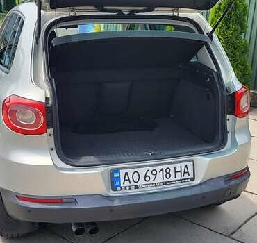 Серый Фольксваген Тигуан, объемом двигателя 1.4 л и пробегом 148 тыс. км за 9800 $, фото 9 на Automoto.ua