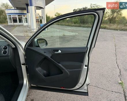 Серый Фольксваген Тигуан, объемом двигателя 1.97 л и пробегом 160 тыс. км за 13950 $, фото 44 на Automoto.ua