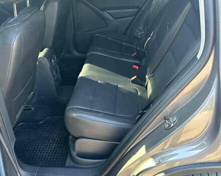 Серый Фольксваген Тигуан, объемом двигателя 1.98 л и пробегом 281 тыс. км за 11700 $, фото 3 на Automoto.ua