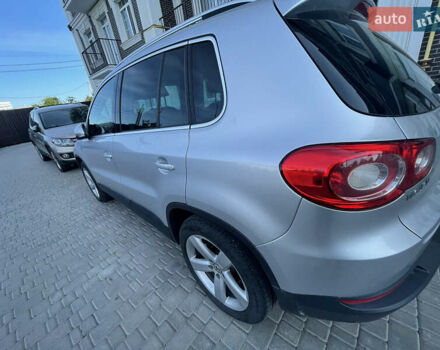 Серый Фольксваген Тигуан, объемом двигателя 2 л и пробегом 224 тыс. км за 11200 $, фото 10 на Automoto.ua