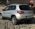 Серый Фольксваген Тигуан, объемом двигателя 1.4 л и пробегом 250 тыс. км за 8500 $, фото 2 на Automoto.ua
