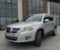 Сірий Фольксваген Тігуан, об'ємом двигуна 1.97 л та пробігом 280 тис. км за 12500 $, фото 1 на Automoto.ua