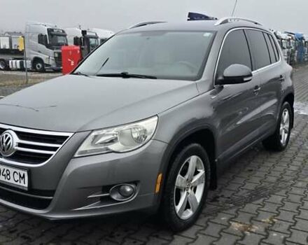 Сірий Фольксваген Тігуан, об'ємом двигуна 2 л та пробігом 191 тис. км за 9200 $, фото 7 на Automoto.ua