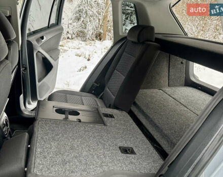 Серый Фольксваген Тигуан, объемом двигателя 2 л и пробегом 265 тыс. км за 11500 $, фото 49 на Automoto.ua