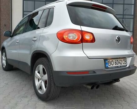 Сірий Фольксваген Тігуан, об'ємом двигуна 1.97 л та пробігом 280 тис. км за 12500 $, фото 2 на Automoto.ua