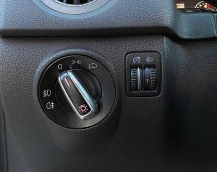 Серый Фольксваген Тигуан, объемом двигателя 2 л и пробегом 112 тыс. км за 10500 $, фото 16 на Automoto.ua