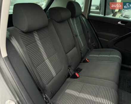 Серый Фольксваген Тигуан, объемом двигателя 2 л и пробегом 285 тыс. км за 10999 $, фото 30 на Automoto.ua