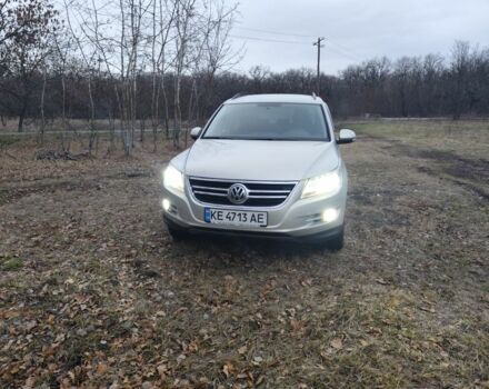 Серый Фольксваген Тигуан, объемом двигателя 2 л и пробегом 194 тыс. км за 10800 $, фото 15 на Automoto.ua