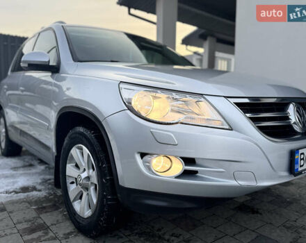 Сірий Фольксваген Тігуан, об'ємом двигуна 2 л та пробігом 157 тис. км за 9900 $, фото 16 на Automoto.ua