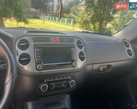 Серый Фольксваген Тигуан, объемом двигателя 1.98 л и пробегом 116 тыс. км за 11200 $, фото 19 на Automoto.ua