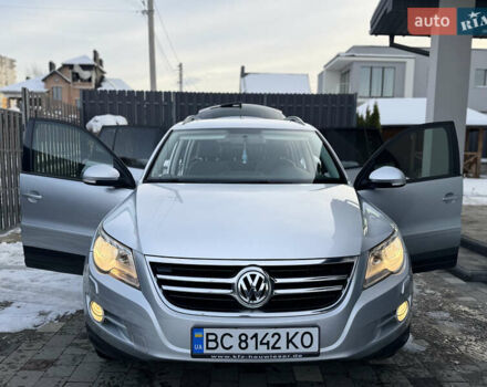 Сірий Фольксваген Тігуан, об'ємом двигуна 2 л та пробігом 157 тис. км за 9900 $, фото 36 на Automoto.ua