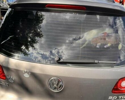 Серый Фольксваген Тигуан, объемом двигателя 1.97 л и пробегом 179 тыс. км за 12600 $, фото 4 на Automoto.ua