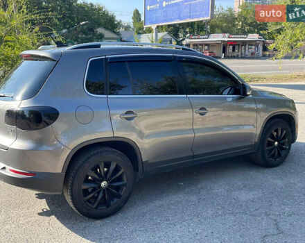 Серый Фольксваген Тигуан, объемом двигателя 1.98 л и пробегом 281 тыс. км за 11700 $, фото 13 на Automoto.ua