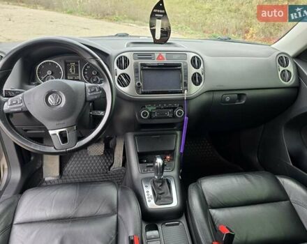 Серый Фольксваген Тигуан, объемом двигателя 2 л и пробегом 186 тыс. км за 14500 $, фото 8 на Automoto.ua