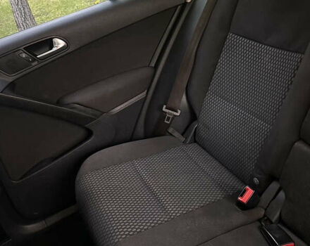 Серый Фольксваген Тигуан, объемом двигателя 1.98 л и пробегом 251 тыс. км за 9200 $, фото 48 на Automoto.ua