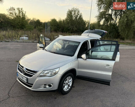 Серый Фольксваген Тигуан, объемом двигателя 1.97 л и пробегом 160 тыс. км за 13950 $, фото 12 на Automoto.ua