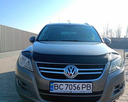 Серый Фольксваген Тигуан, объемом двигателя 2 л и пробегом 252 тыс. км за 11700 $, фото 22 на Automoto.ua