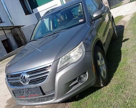 Серый Фольксваген Тигуан, объемом двигателя 2 л и пробегом 280 тыс. км за 9200 $, фото 18 на Automoto.ua