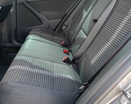 Серый Фольксваген Тигуан, объемом двигателя 2 л и пробегом 252 тыс. км за 11700 $, фото 10 на Automoto.ua