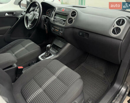 Серый Фольксваген Тигуан, объемом двигателя 2 л и пробегом 285 тыс. км за 10999 $, фото 32 на Automoto.ua