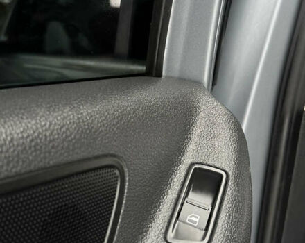 Серый Фольксваген Тигуан, объемом двигателя 2 л и пробегом 265 тыс. км за 11500 $, фото 57 на Automoto.ua