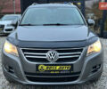 Серый Фольксваген Тигуан, объемом двигателя 1.98 л и пробегом 244 тыс. км за 11000 $, фото 2 на Automoto.ua