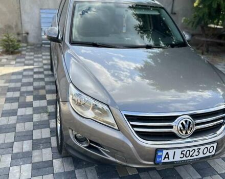 Серый Фольксваген Тигуан, объемом двигателя 1.97 л и пробегом 179 тыс. км за 12600 $, фото 9 на Automoto.ua