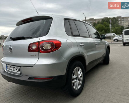 Серый Фольксваген Тигуан, объемом двигателя 1.98 л и пробегом 251 тыс. км за 9200 $, фото 27 на Automoto.ua