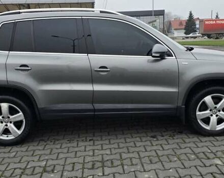 Сірий Фольксваген Тігуан, об'ємом двигуна 2 л та пробігом 191 тис. км за 9200 $, фото 1 на Automoto.ua