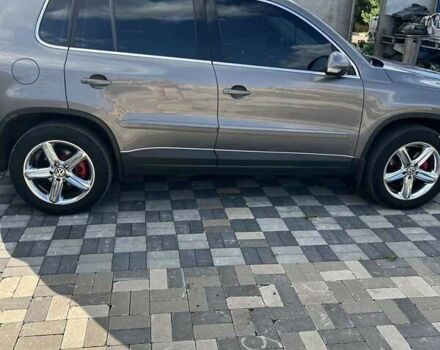 Серый Фольксваген Тигуан, объемом двигателя 1.97 л и пробегом 179 тыс. км за 12600 $, фото 10 на Automoto.ua