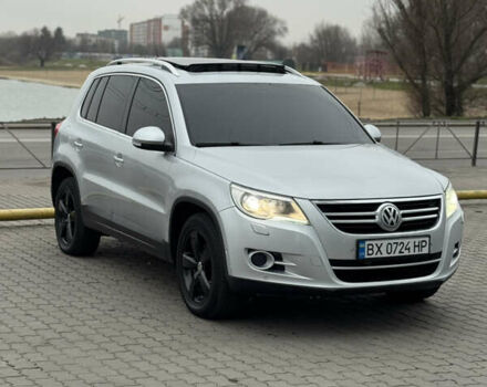 Серый Фольксваген Тигуан, объемом двигателя 2 л и пробегом 225 тыс. км за 11500 $, фото 35 на Automoto.ua