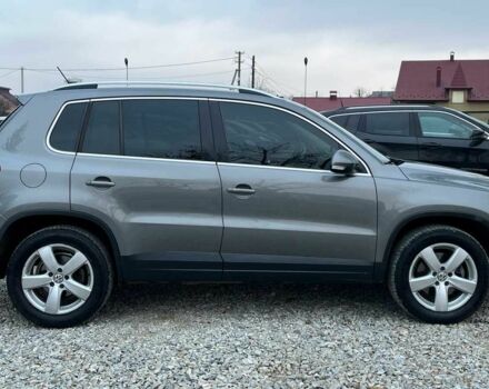 Серый Фольксваген Тигуан, объемом двигателя 2 л и пробегом 244 тыс. км за 11000 $, фото 8 на Automoto.ua