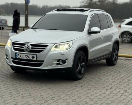 Серый Фольксваген Тигуан, объемом двигателя 2 л и пробегом 225 тыс. км за 11500 $, фото 43 на Automoto.ua