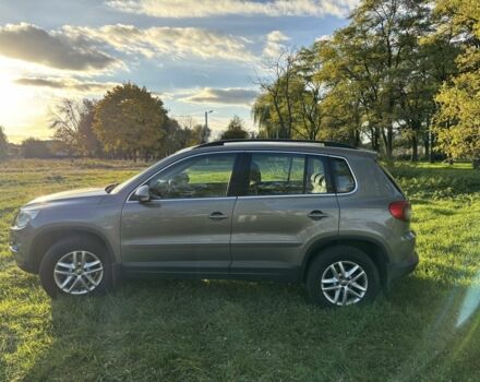 Сірий Фольксваген Тігуан, об'ємом двигуна 2 л та пробігом 203 тис. км за 10800 $, фото 4 на Automoto.ua