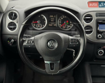 Серый Фольксваген Тигуан, объемом двигателя 2 л и пробегом 285 тыс. км за 10999 $, фото 16 на Automoto.ua