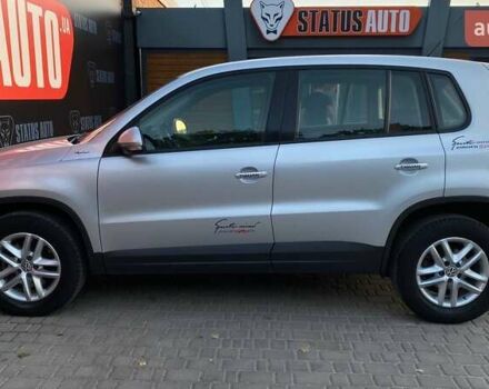 Серый Фольксваген Тигуан, объемом двигателя 2 л и пробегом 112 тыс. км за 10500 $, фото 7 на Automoto.ua