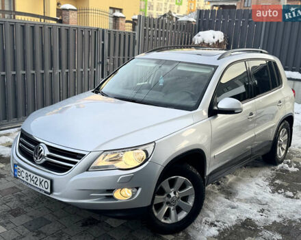 Серый Фольксваген Тигуан, объемом двигателя 2 л и пробегом 158 тыс. км за 9550 $, фото 7 на Automoto.ua