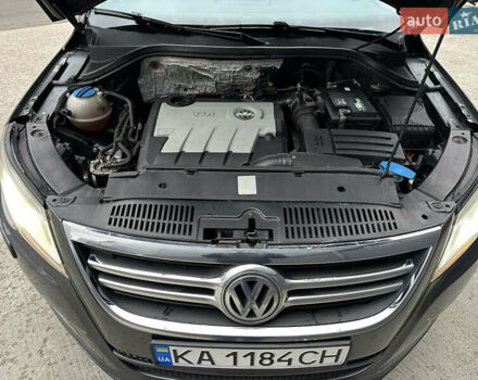 Сірий Фольксваген Тігуан, об'ємом двигуна 1.97 л та пробігом 285 тис. км за 10800 $, фото 19 на Automoto.ua