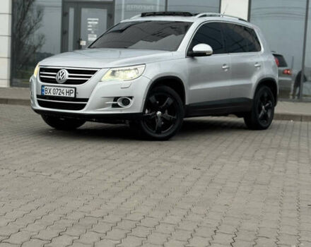 Серый Фольксваген Тигуан, объемом двигателя 2 л и пробегом 225 тыс. км за 11500 $, фото 83 на Automoto.ua