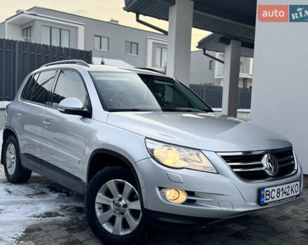 Серый Фольксваген Тигуан, объемом двигателя 2 л и пробегом 158 тыс. км за 9550 $, фото 1 на Automoto.ua