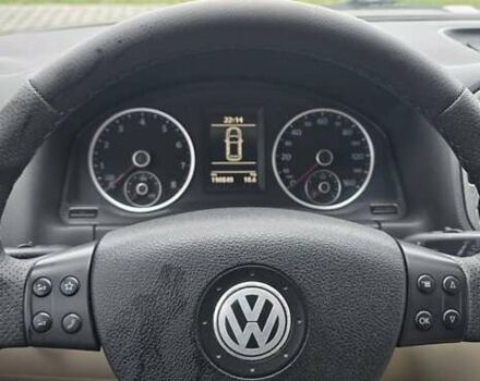 Сірий Фольксваген Тігуан, об'ємом двигуна 2 л та пробігом 191 тис. км за 9200 $, фото 18 на Automoto.ua