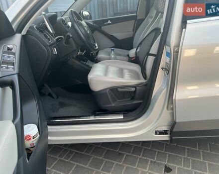 Серый Фольксваген Тигуан, объемом двигателя 1.98 л и пробегом 161 тыс. км за 13200 $, фото 11 на Automoto.ua