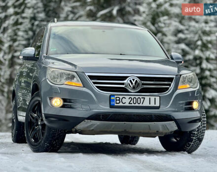 Серый Фольксваген Тигуан, объемом двигателя 2 л и пробегом 265 тыс. км за 11500 $, фото 22 на Automoto.ua