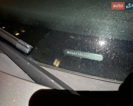 Серый Фольксваген Тигуан, объемом двигателя 2 л и пробегом 280 тыс. км за 10000 $, фото 8 на Automoto.ua