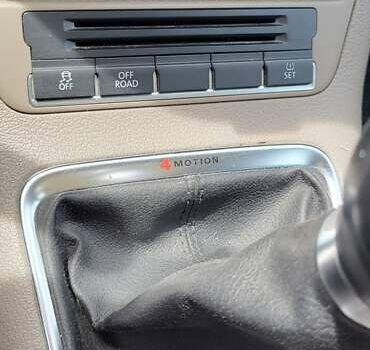 Серый Фольксваген Тигуан, объемом двигателя 1.4 л и пробегом 148 тыс. км за 9800 $, фото 11 на Automoto.ua